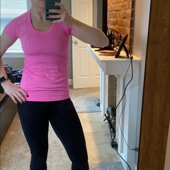 lululemon athletica Tops - Lululemon short sleeve